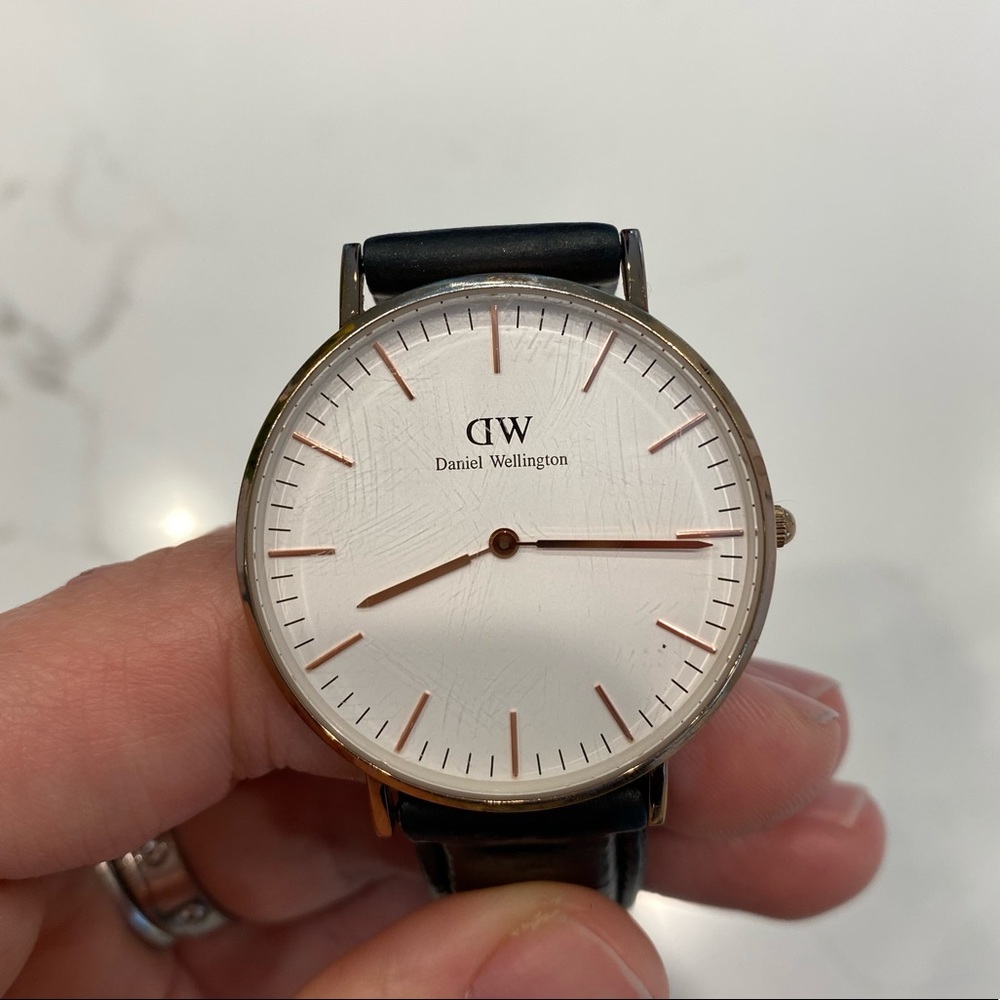 Daniel Wellington Watch - Picture 2 of 9